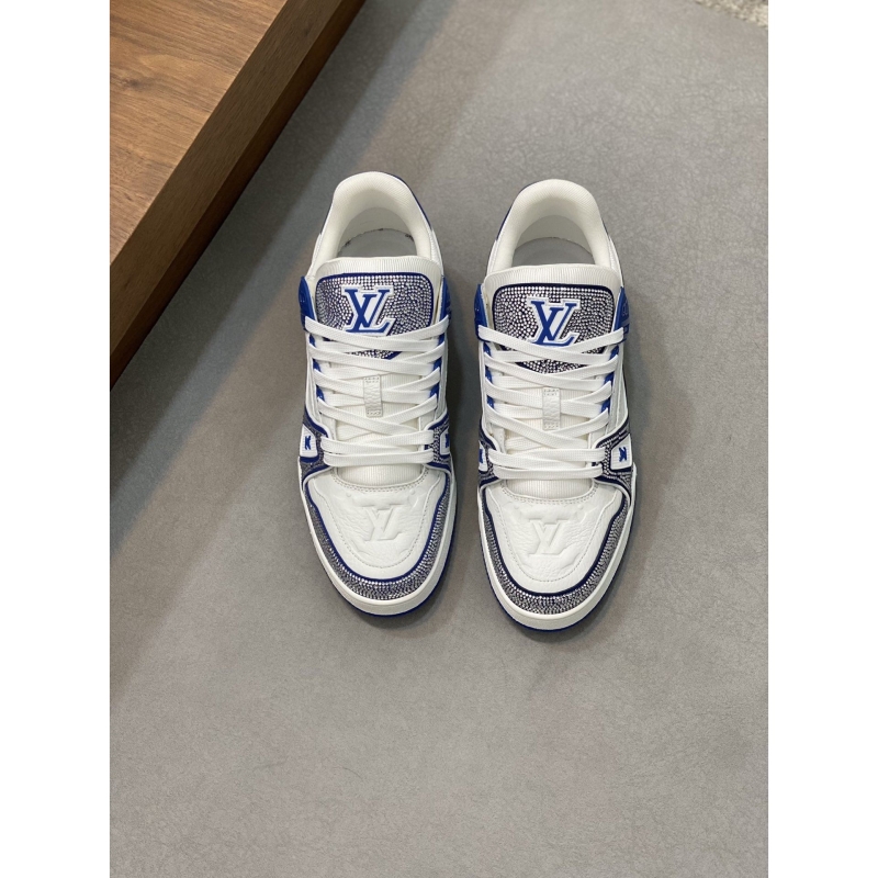 l**is V*t*n sneakers